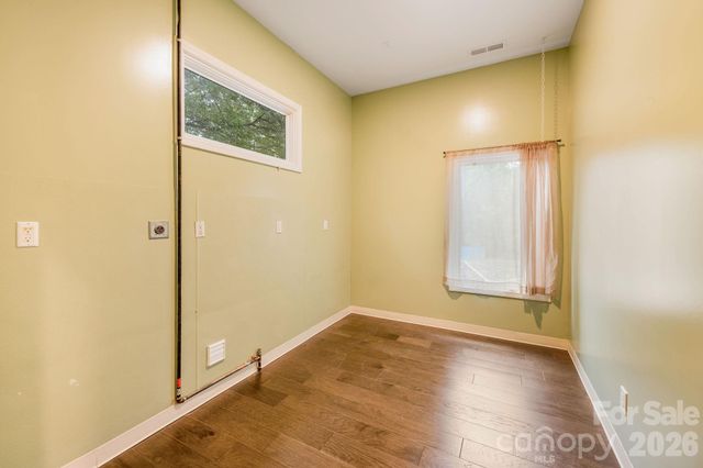 364 Weaverville Road, Asheville, NC 28804