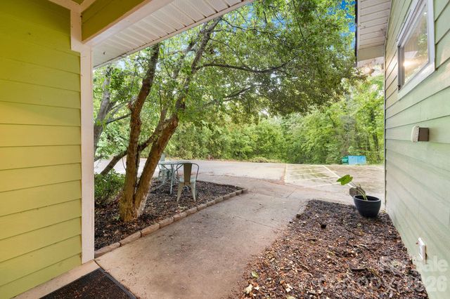 364 Weaverville Road, Asheville, NC 28804