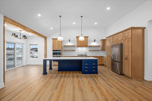 482 Deerfield Drive, Oswego, IL 60543