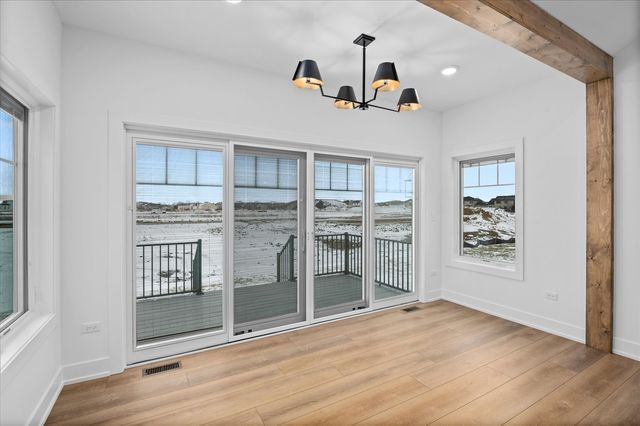 482 Deerfield Drive, Oswego, IL 60543