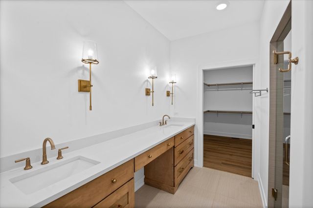 482 Deerfield Drive, Oswego, IL 60543