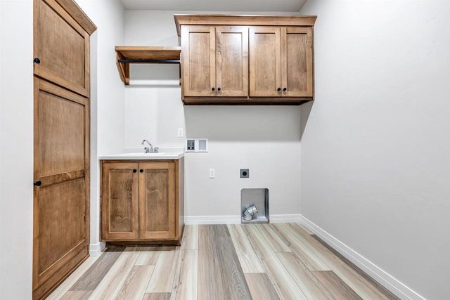 1270 AUTUMN FIELD LANE, De Pere, WI 54115