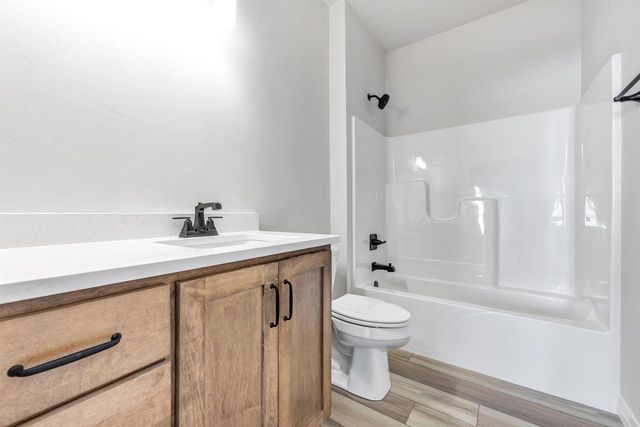 1270 AUTUMN FIELD LANE, De Pere, WI 54115