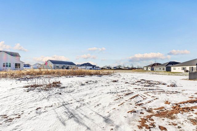 1270 AUTUMN FIELD LANE, De Pere, WI 54115