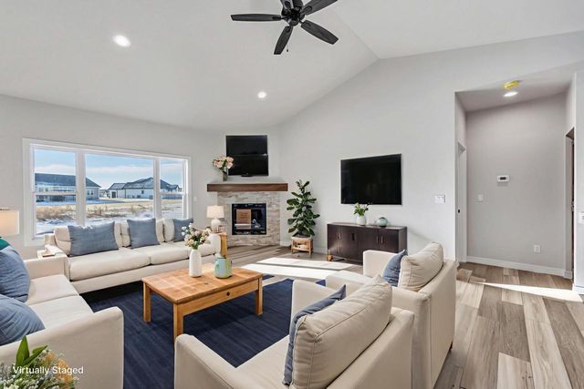 1270 AUTUMN FIELD LANE, De Pere, WI 54115