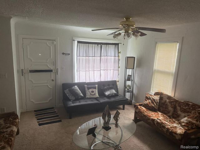 927 Alvord Avenue, Flint, MI 48507