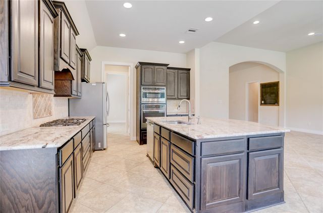 88 Ivy Croft Court, Richmond, TX 77406