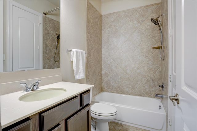 88 Ivy Croft Court, Richmond, TX 77406