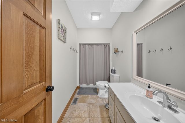 485 Vineyard Way, Doylestown, OH 44230