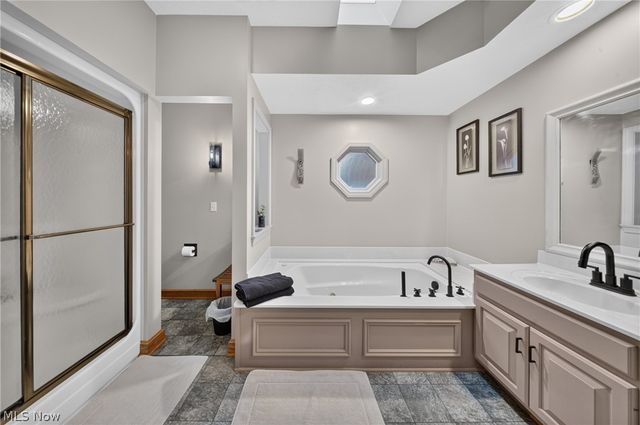 485 Vineyard Way, Doylestown, OH 44230