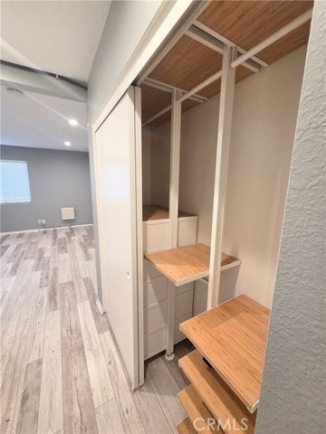 327 Chestnut, Long Beach, CA 90802