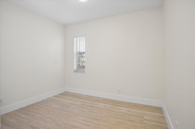 511 Bayshore Drive 206, Fort Lauderdale, FL 33304