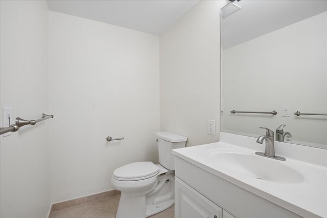 511 Bayshore Drive 206, Fort Lauderdale, FL 33304