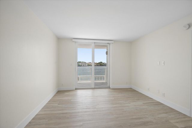 511 Bayshore Drive 206, Fort Lauderdale, FL 33304