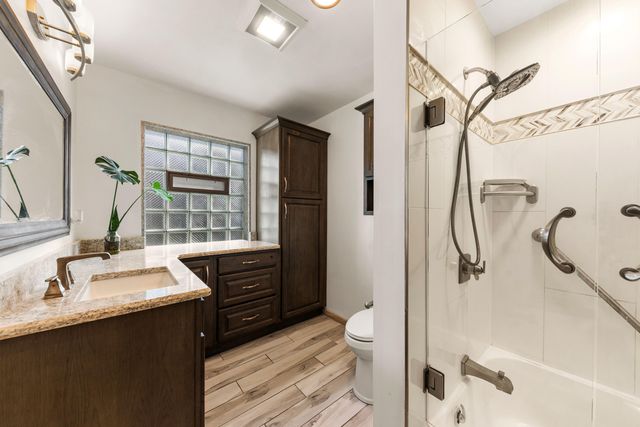 7204 Knickerbocker Parkway, Hammond, IN 46323