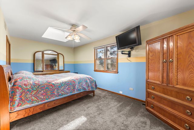 7204 Knickerbocker Parkway, Hammond, IN 46323