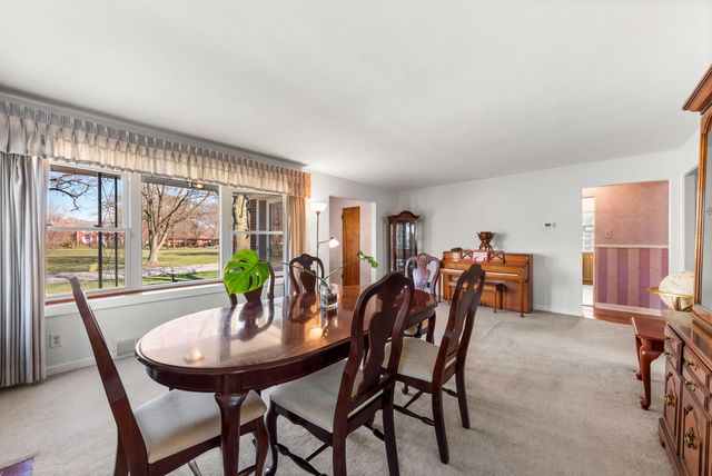7204 Knickerbocker Parkway, Hammond, IN 46323