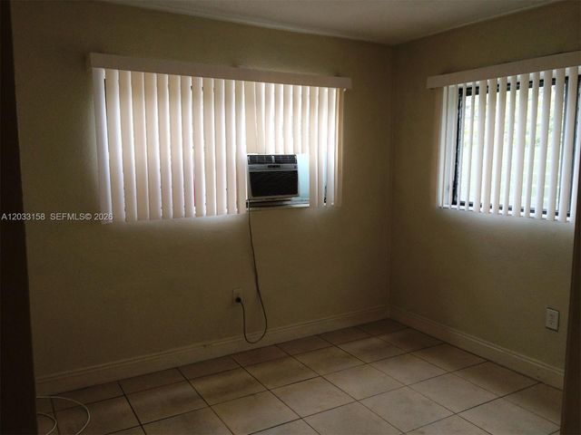2441 NW 13 Street 77, Miami, FL 33125
