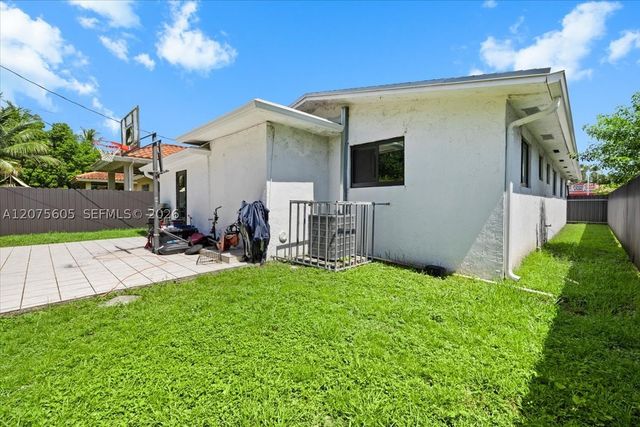 40 NW 119th St 0, Miami, FL 33168