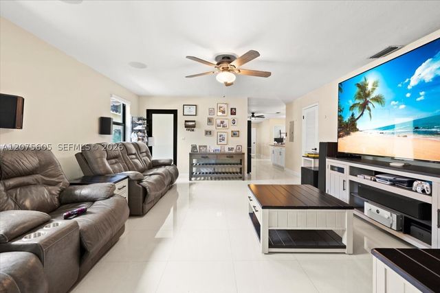 40 NW 119th St 0, Miami, FL 33168