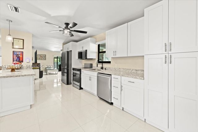 40 NW 119th St 0, Miami, FL 33168