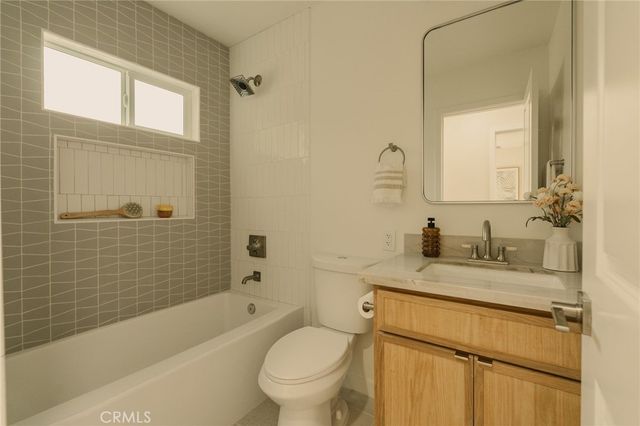 12846 Short Avenue, Los Angeles, CA 90066