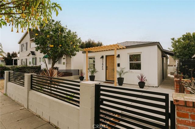 12846 Short Avenue, Los Angeles, CA 90066