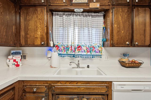 6019 N 9th Street, Fresno, CA 93710