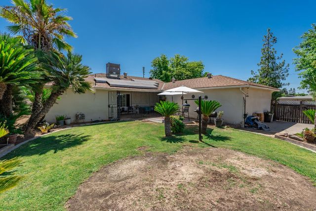 6019 N 9th Street, Fresno, CA 93710