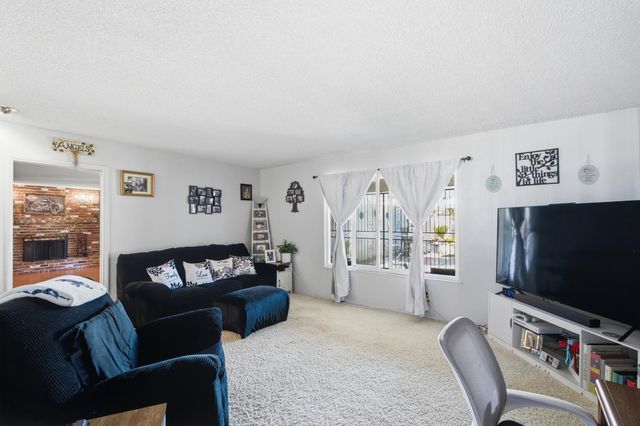 6019 N 9th Street, Fresno, CA 93710