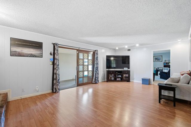 6019 N 9th Street, Fresno, CA 93710