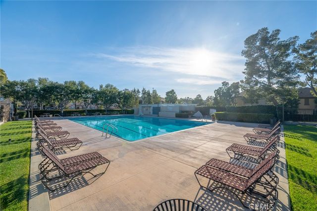 24 Scripps Aisle 177, Irvine, CA 92612