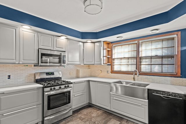 213 LONGFELLOW LN, Columbia, MO 65203