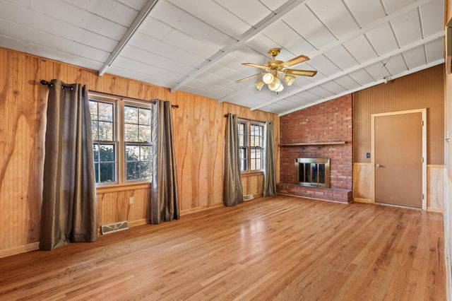 213 LONGFELLOW LN, Columbia, MO 65203