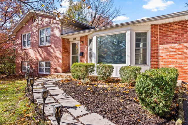 213 LONGFELLOW LN, Columbia, MO 65203