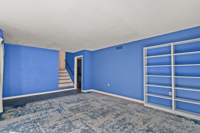 213 LONGFELLOW LN, Columbia, MO 65203