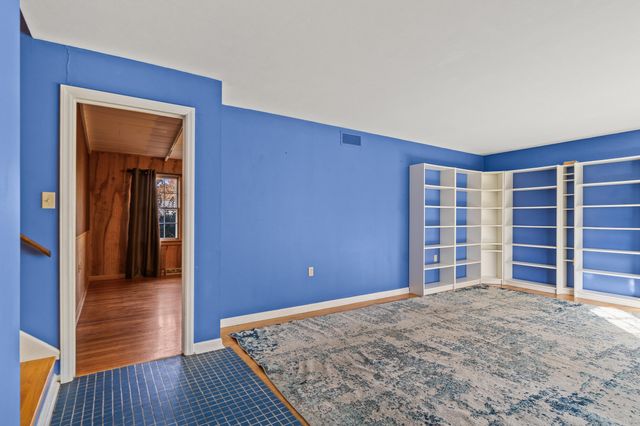 213 LONGFELLOW LN, Columbia, MO 65203