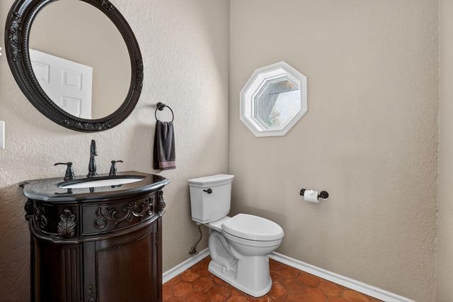 112 Big Sky DR, Horseshoe Bay, TX 78657