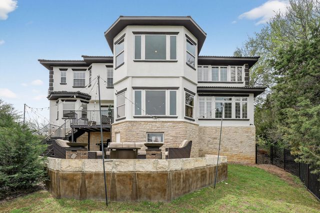 112 Big Sky DR, Horseshoe Bay, TX 78657