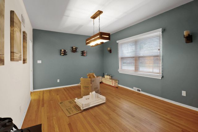 511 E Morgan Avenue, Chesterton, IN 46304