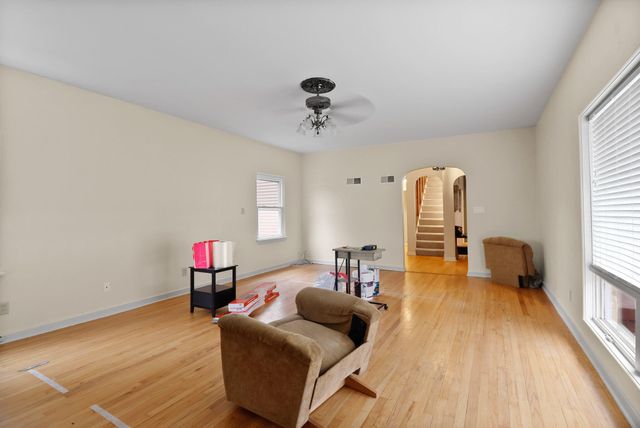 511 E Morgan Avenue, Chesterton, IN 46304