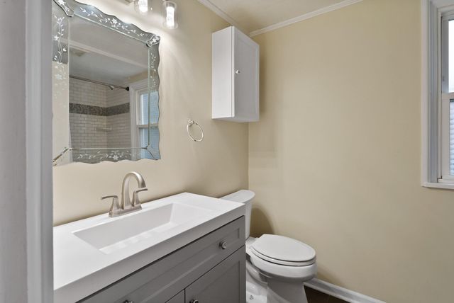 511 E Morgan Avenue, Chesterton, IN 46304