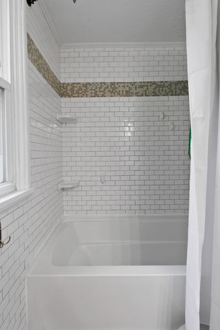 511 E Morgan Avenue, Chesterton, IN 46304