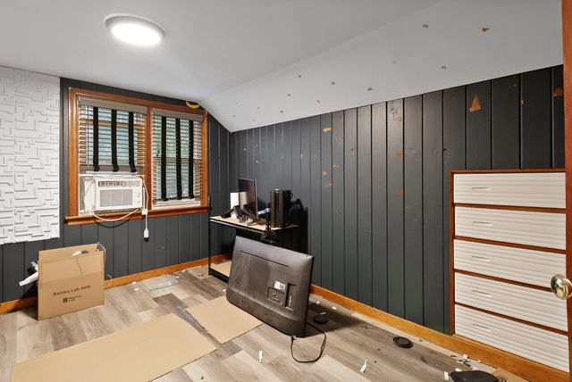 511 E Morgan Avenue, Chesterton, IN 46304