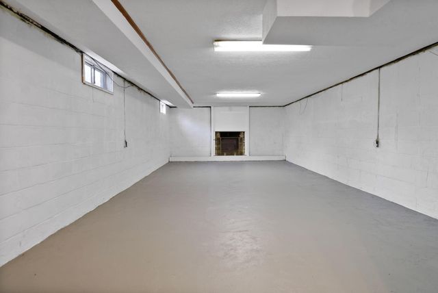 511 E Morgan Avenue, Chesterton, IN 46304