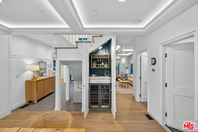 1733 Robson Avenue, Santa Monica, CA 90405
