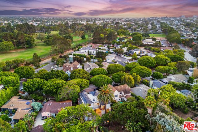 1733 Robson Avenue, Santa Monica, CA 90405