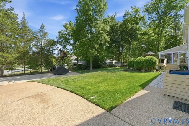 10810 Chipewyan Dr, Henrico, VA 23238