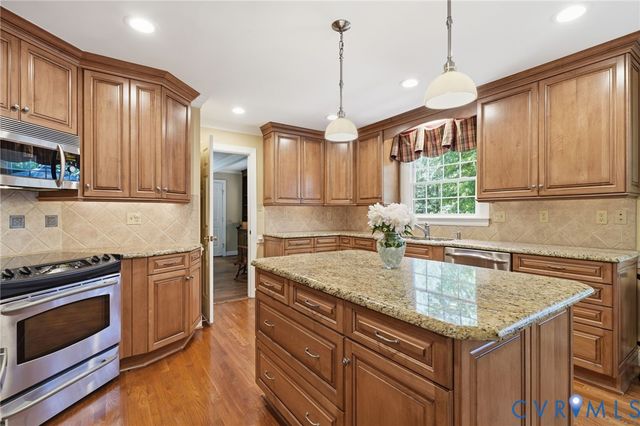 10810 Chipewyan Dr, Henrico, VA 23238