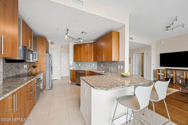 1431 RIVERPLACE Boulevard 2007, Jacksonville, FL 32207